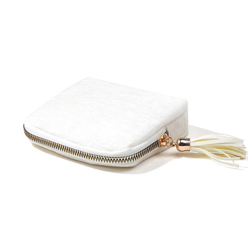 💎Luxe Velvet Travel Jewelry Organizer – 5-Compartment Tangle-Free Storage Bag with Secure Tassel Zipper ✨