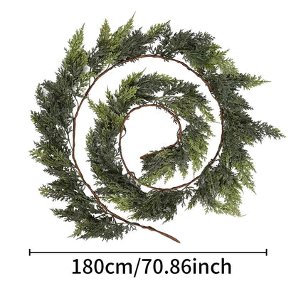 🌲 Artificial Cedar Christmas Garland – Lush Greenery for a Cozy Holiday Home