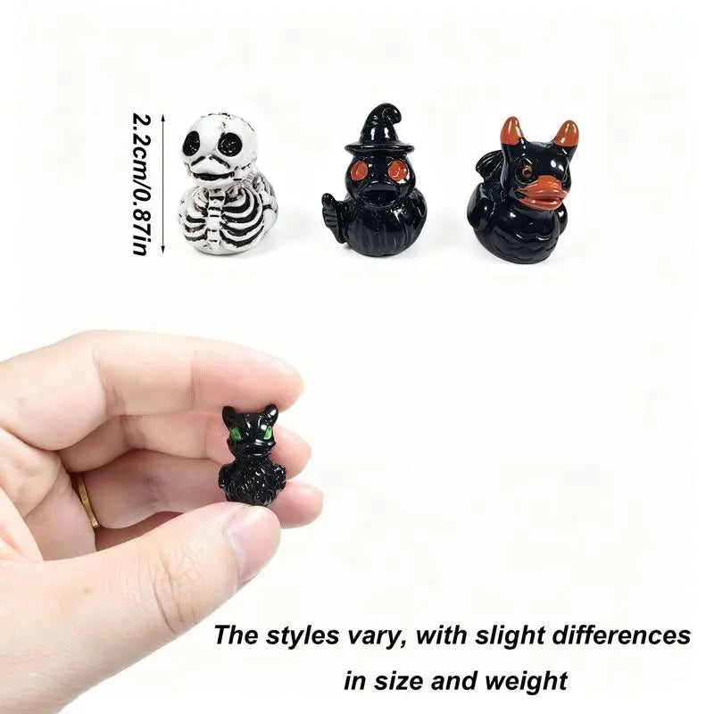 😈Spooky Duck Figurines – Cute Gothic Mini Resin Decor
