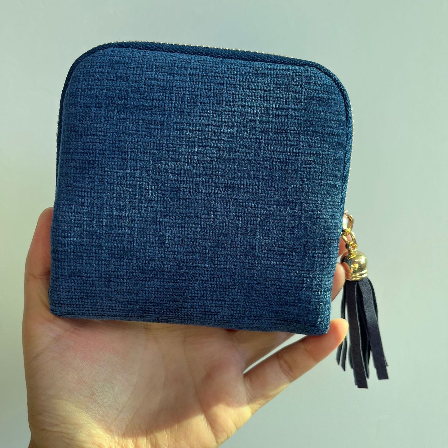 💎Luxe Velvet Travel Jewelry Organizer – 5-Compartment Tangle-Free Storage Bag with Secure Tassel Zipper ✨