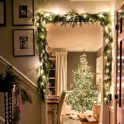 🌲 Artificial Cedar Christmas Garland – Lush Greenery for a Cozy Holiday Home